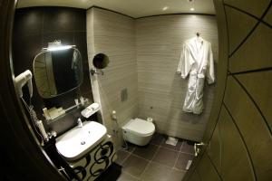 Koupelna v ubytování Layali Al Shams Hotel