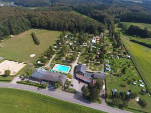 Photo de la galerie de l'établissement Country Camp camping Auf Kengert, à Medernach