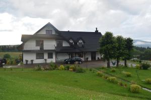 Vonkajšia záhrada v ubytovaní SMEREK 2