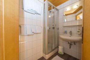 Kúpeľňa v ubytovaní Haus Fercher + 37 fotografií