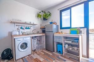 Kuchnia lub aneks kuchenny w obiekcie Los Ancones Apartment