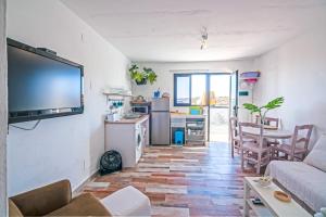 Kuchnia lub aneks kuchenny w obiekcie Los Ancones Apartment