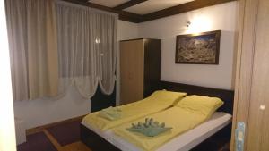 Photo de la galerie de l'établissement Oasis Guest House, à Dobrinichte 61 autres photos