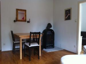 Zdjęcie z galerii obiektu Cosy flat near Schönbrunn w Wiedniu