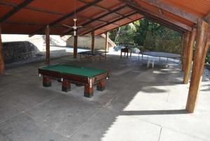 Biliár nebo kulečník v ubytování Quilombo Hotel Fazenda