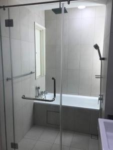 A bathroom at Afiniti Muslim Medini Condo