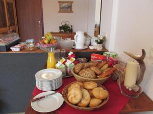 Opciones de desayuno disponibles en Reitercamp Ortnerhof