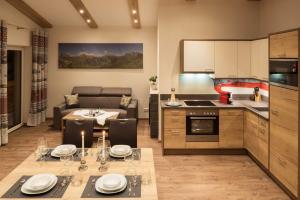 Kuchyňa alebo kuchynka v ubytovaní Bergspitz Luxury Appartement