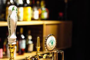 Setustofa eða bar á GuestHouse Hostel MangeTak ゲストハウス マングタック広島
