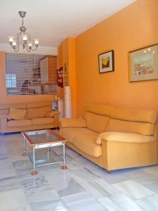 FANTASTICAS VISTAS, apartamento ideal para familias con niños, Naturaleza, sol y playa en Islantillaにあるシーティングエリア