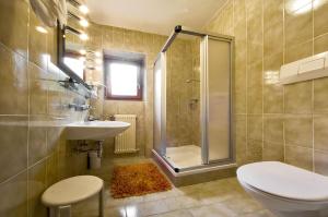 Ένα μπάνιο στο Mountain B&B - La Scalira