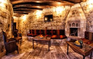 Posezení v ubytování Kemerhan Cave Suites
