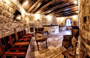 Posezení v ubytování Kemerhan Cave Suites