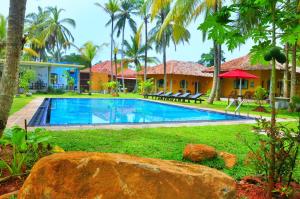 A piscina localizada em Kurumba Villas ou nos arredores