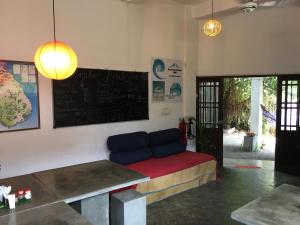 Posezení v ubytování Colombo Beach Hostel