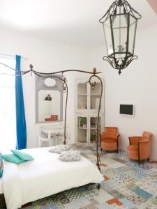 Giường trong phòng chung tại Vieux Port Panier Jardin
