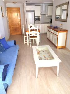 Kuchyňa alebo kuchynka v ubytovaní Apartamento Cristina 8