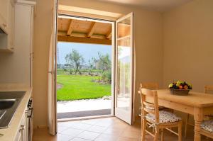 Κήπος έξω από το Agritur Acquastilla Giovanni Poli