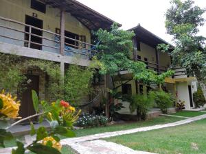 Gedung tempat guest house berlokasi