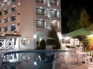 Bazén v ubytování Leo Hotel nebo v jeho okolí