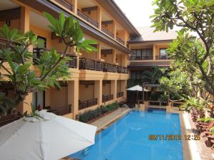 Bazén v ubytování La Maison Hua Hin nebo v jeho okolí
