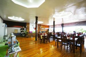 Un restaurant sau alt loc unde se poate mânca la Tharathip Resort Koh Phangan - SHA Plus