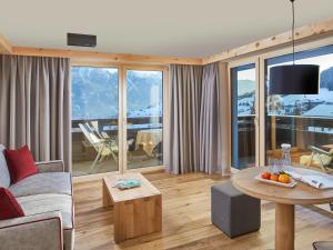 Χώρος καθιστικού στο Hotel Tirol Fiss 4Sterne Superior