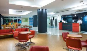 The lobby or reception area at ibis Uberlandia