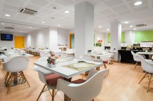 Restaurace v ubytování Exe Princep + 11 fotografií