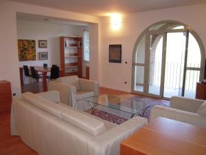Χώρος καθιστικού στο Sassetta Holiday