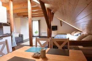 Postel nebo postele na pokoji v ubytování Apartmány Vízmberk + 37 fotografií