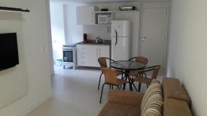 Kuchyň nebo kuchyňský kout v ubytování Um cantinho de sossego em Itacuruçá