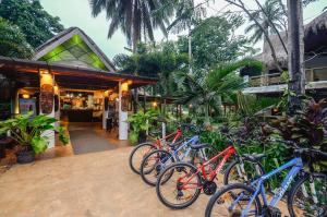 Galería fotográfica de Daluyon Beach and Mountain Resort en Sabang