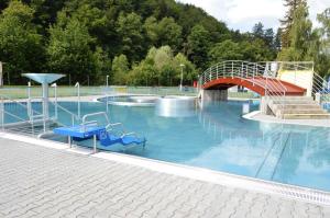 Bazén v ubytování Mobilheim kemp nebo v jeho okolí