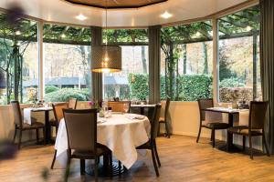 Restaurant o un lloc per menjar a Fletcher Hotel-Restaurant Mooi Veluwe