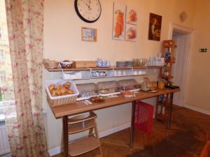 Foto dalla galleria di Hotel Pension Bernstein am Kurfürstendamm a Berlino Altre 36 foto