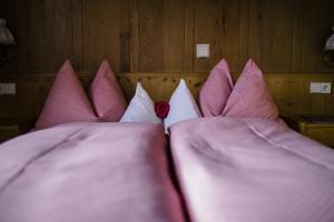 Postel nebo postele na pokoji v ubytování Gaestehaus Berger