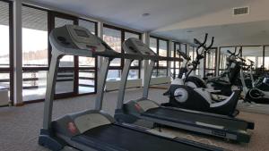 Spordikeskus ja/või sportimisvõimalused majutusasutuses Villa (second floor) in CRYSTAL