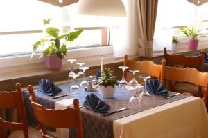 Posezení v ubytování Hotel Ristorante Ätna