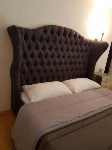 A bed or beds in a room at Domus Navigli
