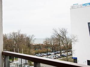 コウォブジェクにあるVacationClub - Olympic Park Apartment A301の駐車場の景色
