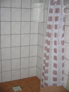Een badkamer bij Casa Amarela Grande Ferrugem