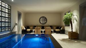 Bazén v ubytování Brenners Park Hotel & Spa, Oetker Hotels nebo v jeho okolí