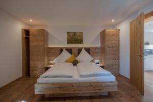 Cama ou camas em um quarto em Apart Konrad