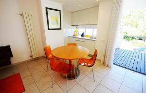 Afbeelding uit fotogalerij van Modern Golden Apartment in Cabanas de Tavira