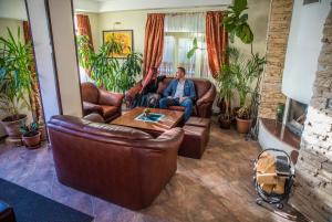 Posezení v ubytování Bariakov Family Hotel