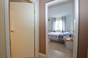 Posteľ alebo postele v izbe v ubytovaní Apartment with garden - Ana 1