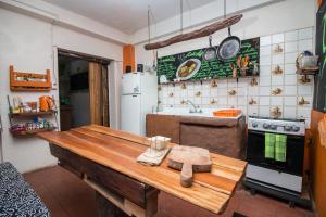 Köök või kööginurk majutusasutuses Tipico Hostel Chile