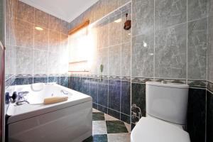 Koupelna v ubytování Selen Hotel