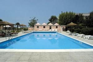 Swimmingpoolen hos eller tæt på Hotel Giannina
